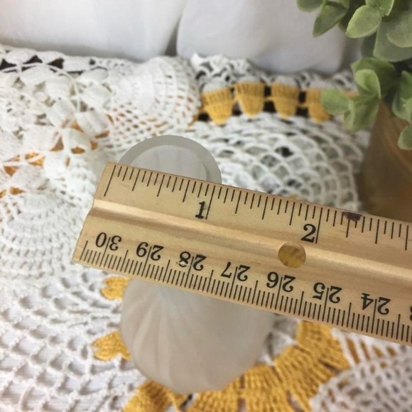 Vintage Mini Swirled Frosted Glass Bud Vase Small Decor Swirl Design Textured - Picture 5 of 5